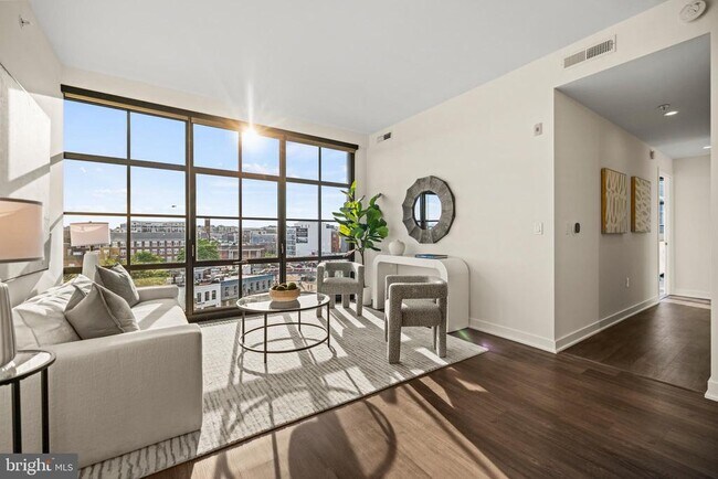 Foto del edificio - 2030 8th St NW