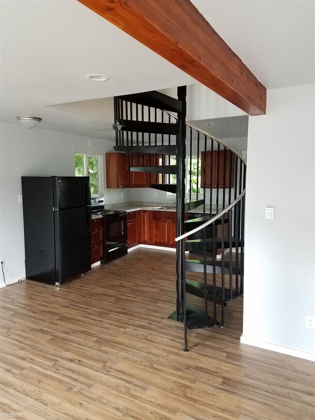 Foto del edificio - 2 br, 1.5 bath Duplex - 1508 11th Street A
