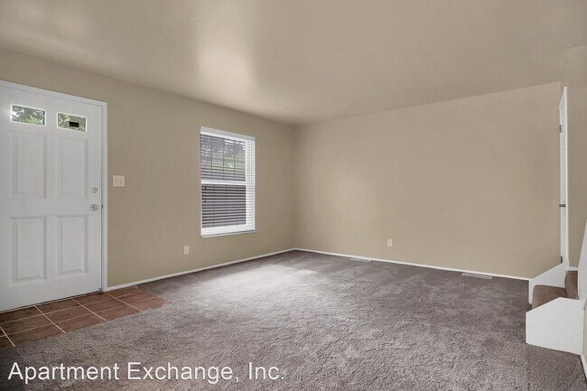 Foto del edificio - 1090-1108 N Hanley Rd