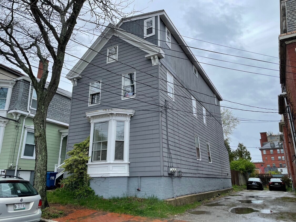 Exterior - 180 Neal St
