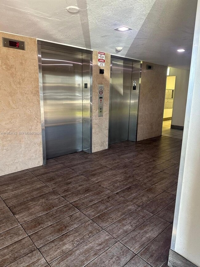 Foto del edificio - 8145 NW 7th St