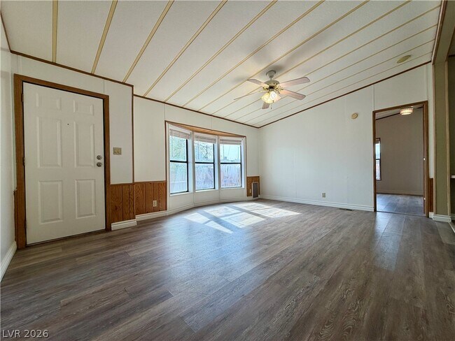 Foto del edificio - 230 Shoshone Ln