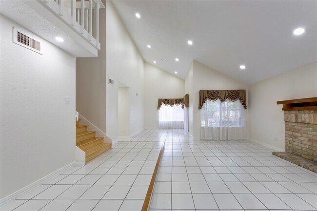Foto del edificio - 7723 Miller Glen Ln