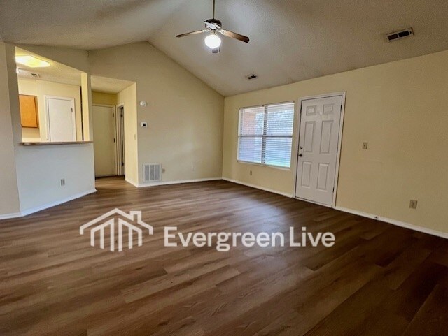 Foto del edificio - 100 Aleron Ct