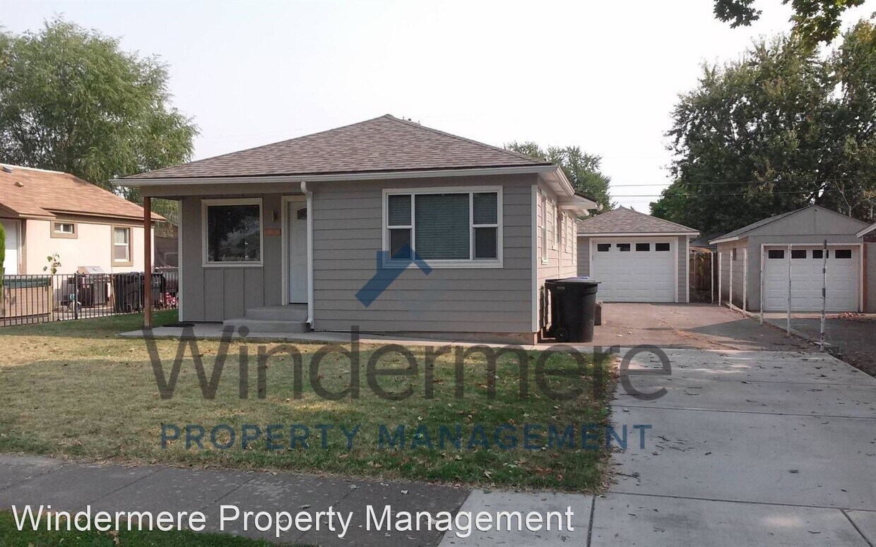 Primary Photo - 2 br, 1 bath House - 1049 St John Street