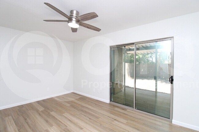 Building Photo - 6206 E Glencove St