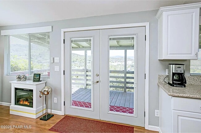 Foto del edificio - 2518 Hilltop Rd