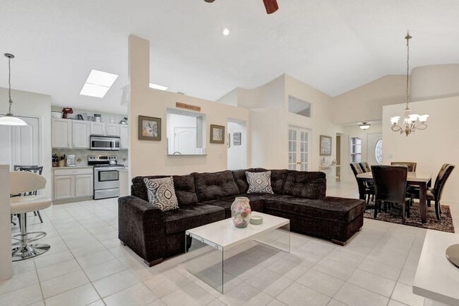 Foto del edificio - 2241 Soundings Ct