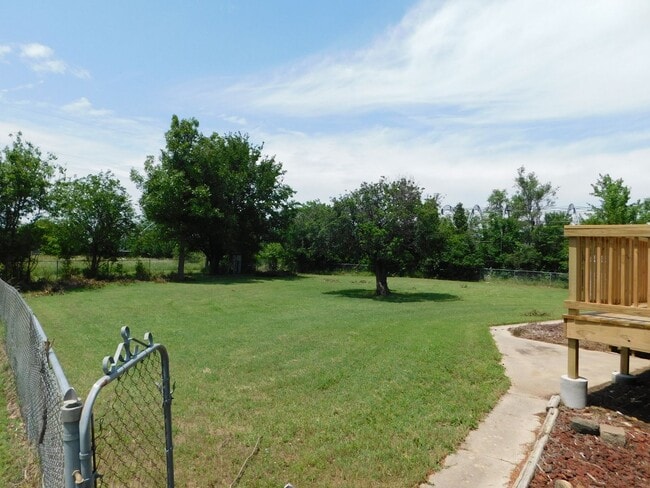 Building Photo - Beautiful countryside home outside Augusta!
