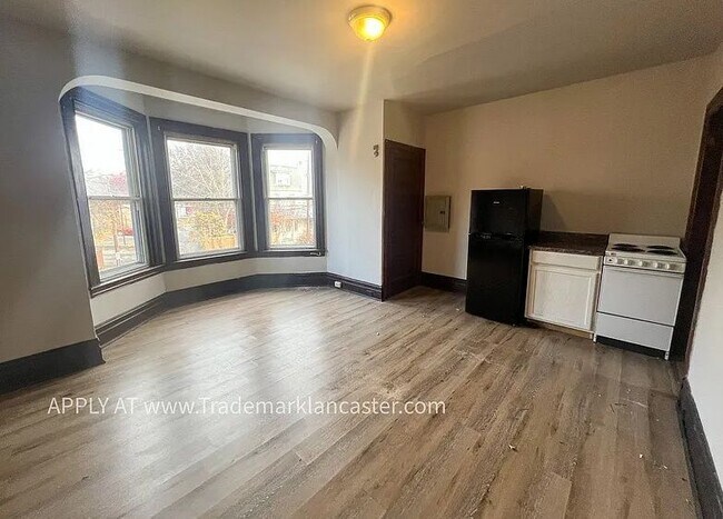 Foto del edificio - 626 W Lemon St