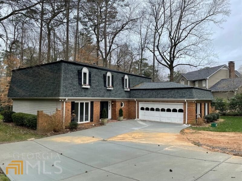 Primary Photo - 330 Seamarsh Ct NW