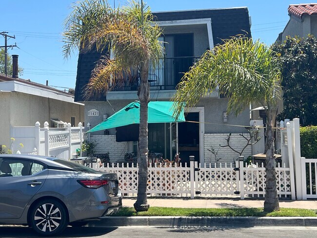 Photo - 142 14th St Townhome