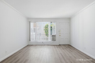 Building Photo - 426 Rexford Dr
