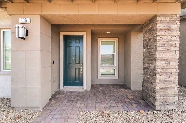 Foto del edificio - 3 Bedroom Townhome for Rent in Cadence Henderson | Solar Home | Master-Planned Community Near Las...