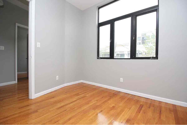 Building Photo - 1464 Bushwick Ave