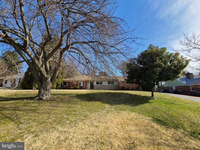 Foto del edificio - 6 Council Trail