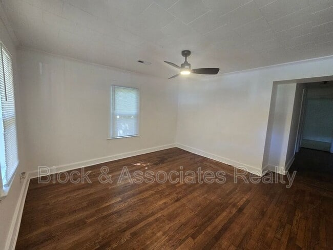 Building Photo - 326 Pickett Pl