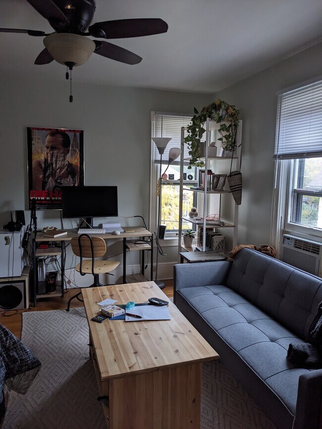 Foto del edificio - 522 N Division St