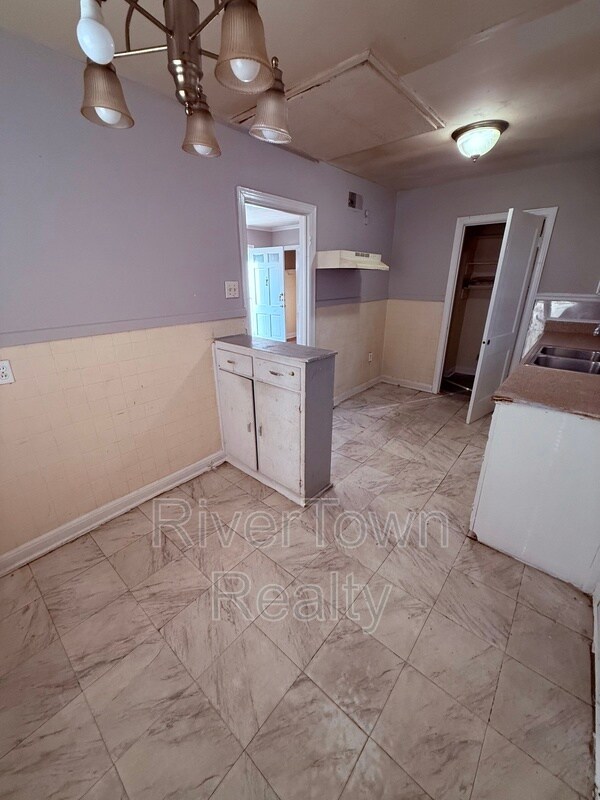 Foto del edificio - 3518 Hendricks Ave