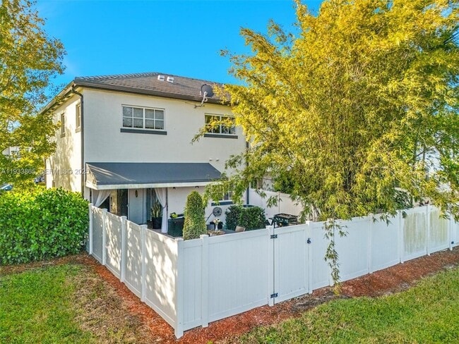 Photo - 12925 SW 49th Ct Townhome