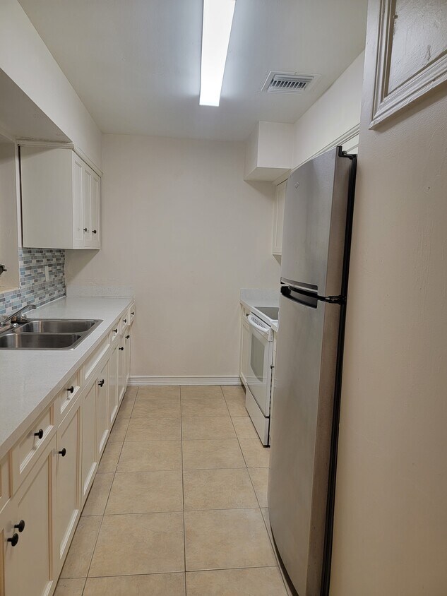 Foto del edificio - 1315 Longwood St