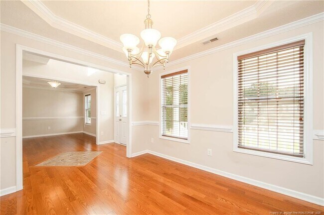 Building Photo - 355 Lockwood Dr