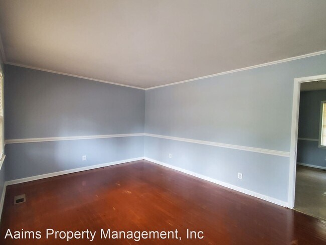 Building Photo - 3 br, 1 bath House - 1933 Westhill Drive