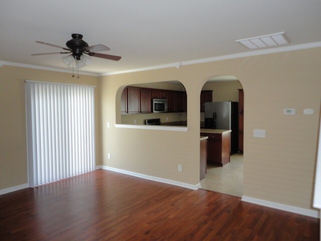 Foto del edificio - 1002 Collington Dr