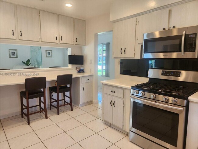 Foto del edificio - 1229 Jefferson St