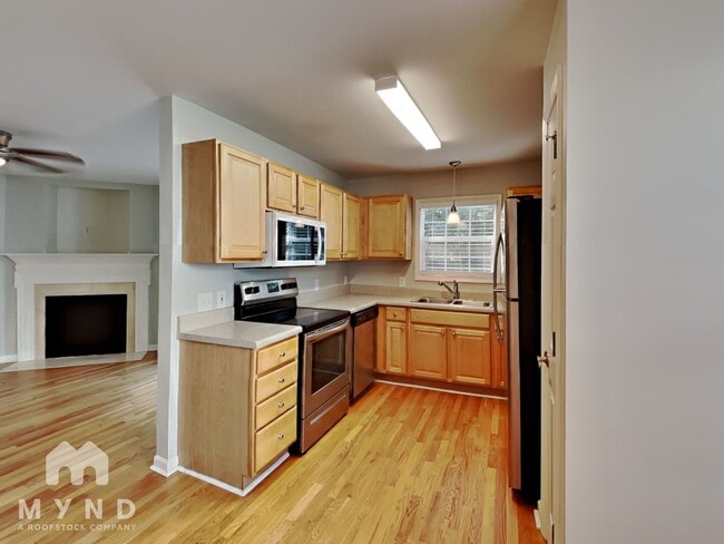 Building Photo - 4424 Valley Cove Ct