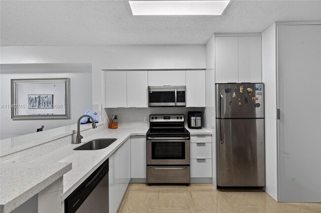 Foto del edificio - 5091 NW 7th St