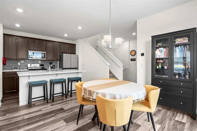 Foto del edificio - 13770 Ash Cir