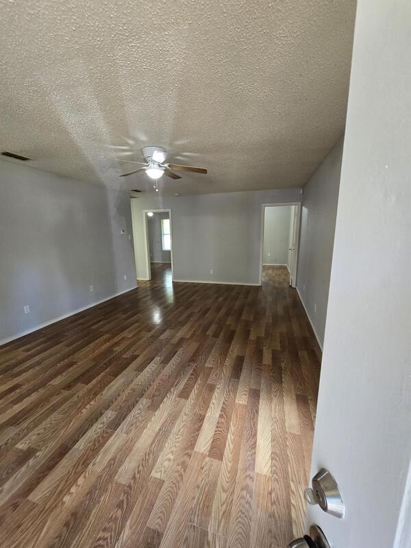 Foto del edificio - 10271 Peterson Rd