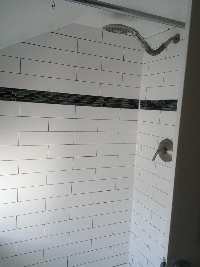 Foto del edificio - 110 E South St