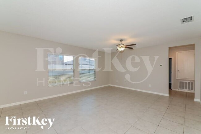 Foto del edificio - 806 Timeless Moss Dr