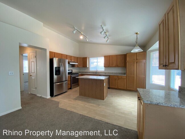 Building Photo - 4598 Ripple Creek Cir