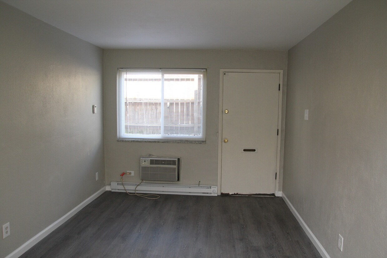 2042 S Big Bend Blvd Saint Louis, MO 63117 Alquileres en Saint Louis