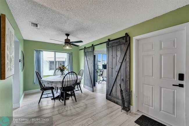 Foto del edificio - 1070 NW 85th Terrace