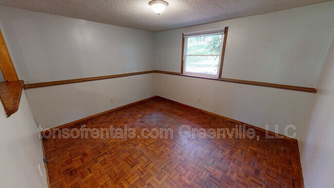Foto del edificio - 105 Old Saluda Dam Rd