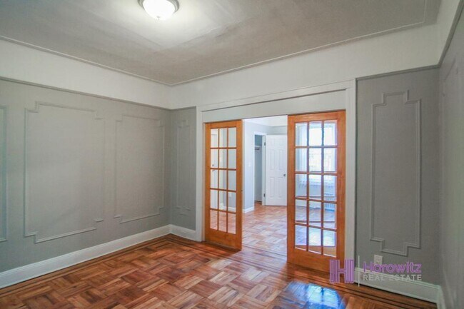 Foto del edificio - 34-30 Crescent St