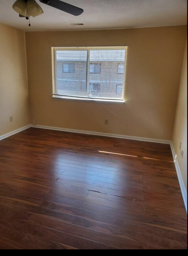 Living Room - 751 Springdale Dr