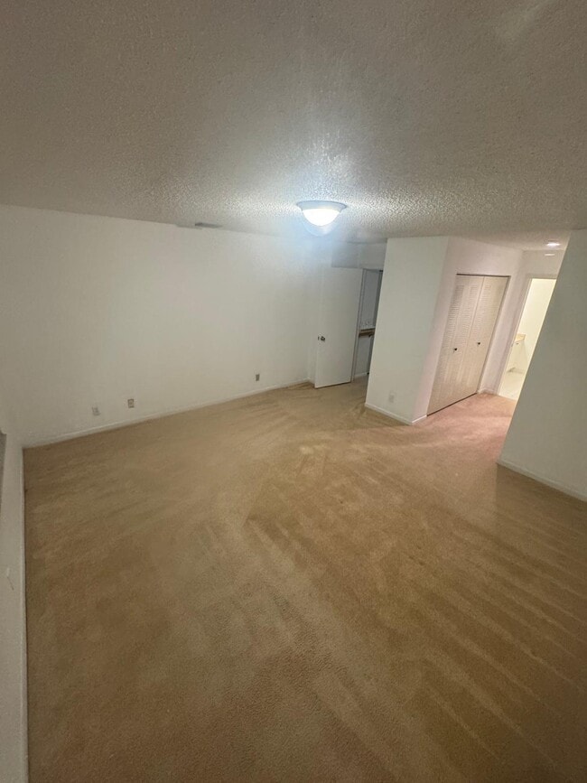 Building Photo - 1734 W Sanderling Ln