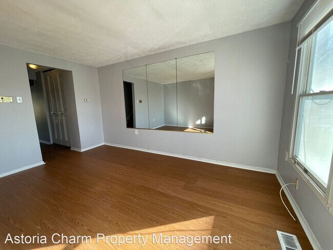 Building Photo - 4 br, 2 bath House - 1209 Division St