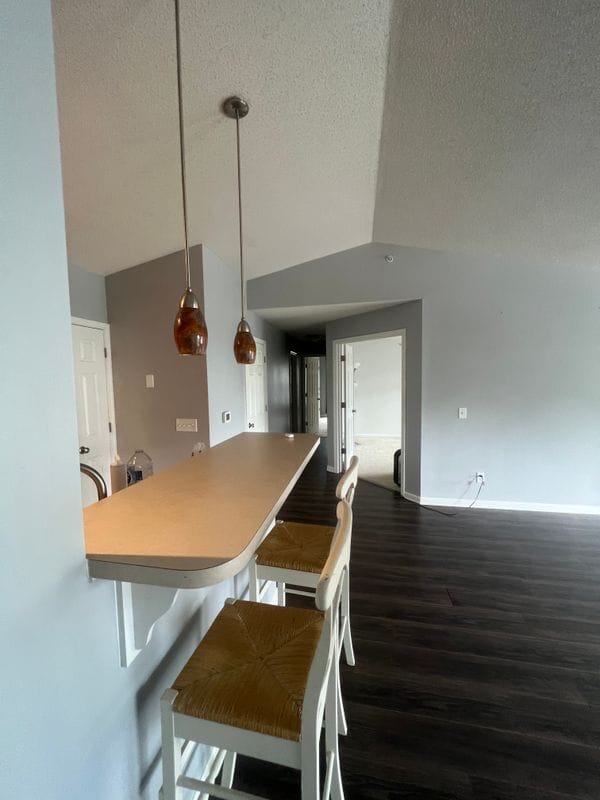 Building Photo - 4701 Pennoak Ln