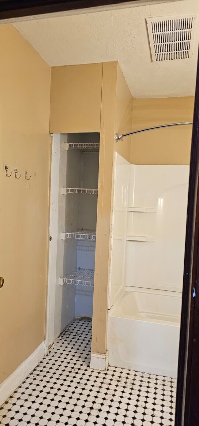 Foto del edificio - 7511 Indiana Ave