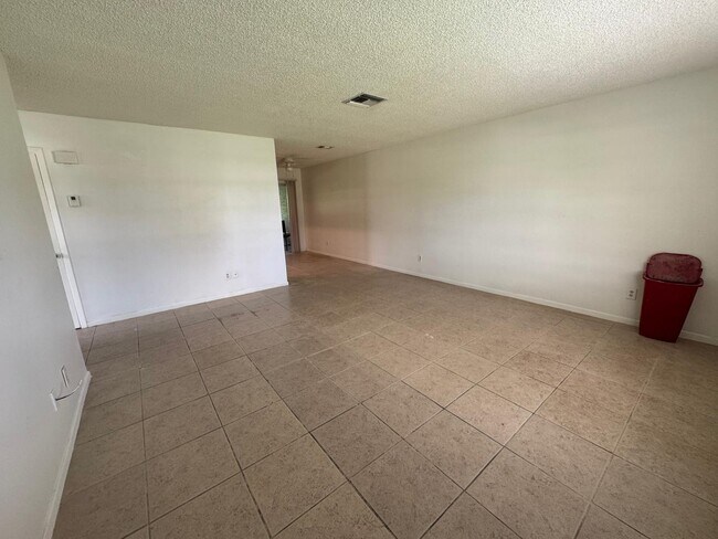 Foto del edificio - 2703 Cherokee Ave