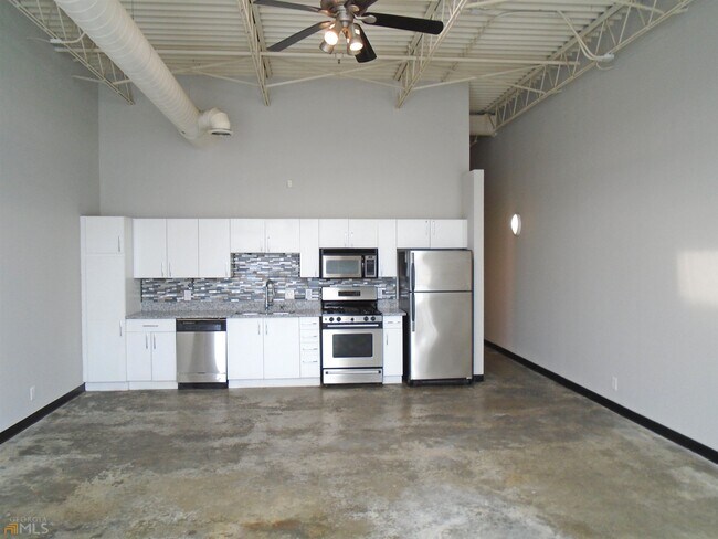 Foto del edificio - 5200 Peachtree Rd