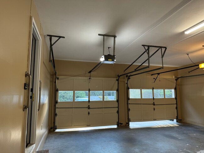 Building Photo - 2935 Neese Dr