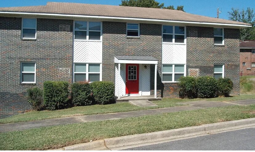 Primary Photo - 7740 Madrid Ave