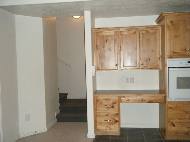 Building Photo - 10511 Canterbury Dr